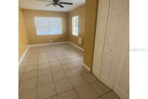 Villa ou maison à louer à Tampa, Floride: 3 chambres, 99.96 m2 № 2432652 - photo 8