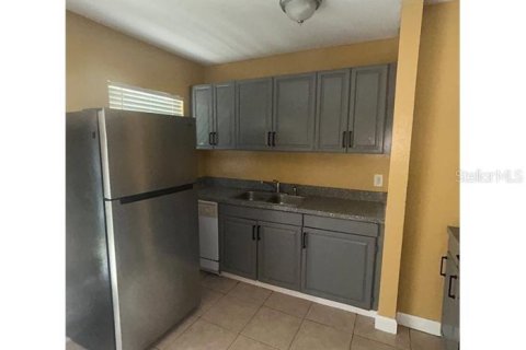 Villa ou maison à louer à Tampa, Floride: 3 chambres, 99.96 m2 № 2432652 - photo 10