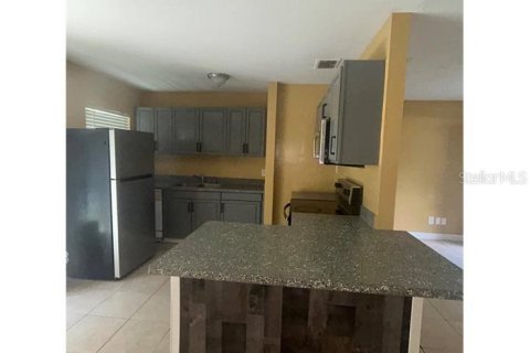 Villa ou maison à louer à Tampa, Floride: 3 chambres, 99.96 m2 № 2432652 - photo 11
