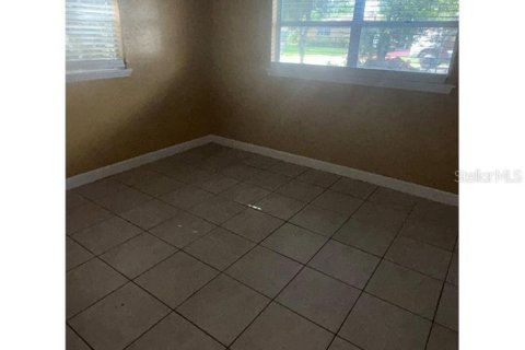 Villa ou maison à louer à Tampa, Floride: 3 chambres, 99.96 m2 № 2432652 - photo 4