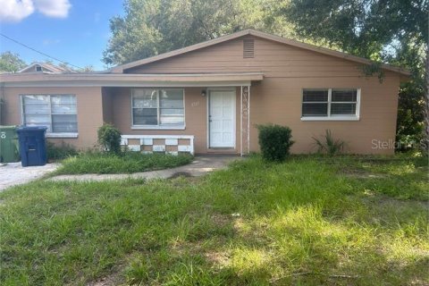Villa ou maison à Tampa, Floride 3 chambres, 99.96 m2 № 2432652