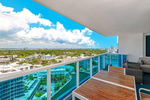 Condo in Miami Beach, Florida, 2 bedrooms  № 2035466 - photo 26