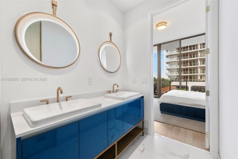 Снять в аренду кондоминиум в Майами, Флорида 2 спальни, № 1989404 - фото 14