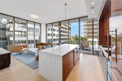 Снять в аренду кондоминиум в Майами, Флорида 2 спальни, № 1989404 - фото 2