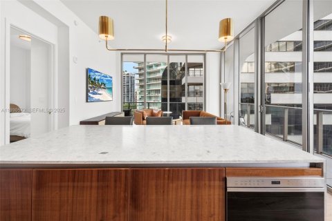 Снять в аренду кондоминиум в Майами, Флорида 2 спальни, № 1989404 - фото 7