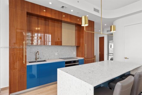 Снять в аренду кондоминиум в Майами, Флорида 2 спальни, № 1989404 - фото 6