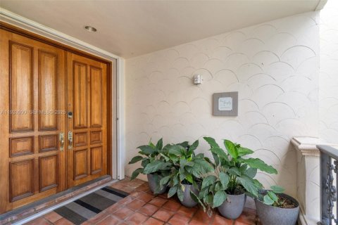 Condominio en venta en Miami Beach, Florida, 3 dormitorios, 254.92 m2 № 1991719 - foto 4