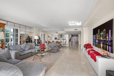 Condominio en venta en Miami Beach, Florida, 3 dormitorios, 254.92 m2 № 1991719 - foto 9