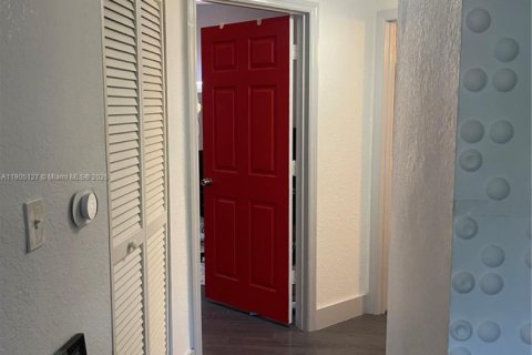 Condominio en alquiler en Miramar, Florida, 2 dormitorios, 111.95 m2 № 2013690 - foto 14