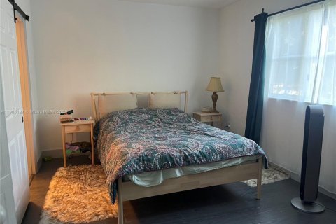 Condominio en alquiler en Miramar, Florida, 2 dormitorios, 111.95 m2 № 2013690 - foto 5