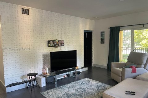 Condominio en alquiler en Miramar, Florida, 2 dormitorios, 111.95 m2 № 2013690 - foto 4