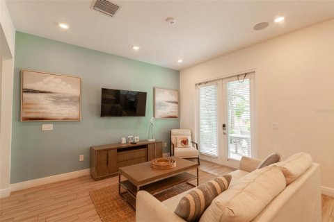 Casa en alquiler en Kissimmee, Florida, 3 dormitorios, 168.9 m2 № 1917169 - foto 7