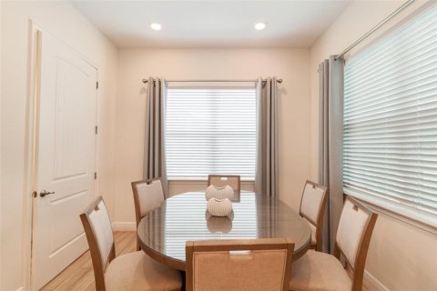 Casa en alquiler en Kissimmee, Florida, 3 dormitorios, 168.9 m2 № 1917169 - foto 9