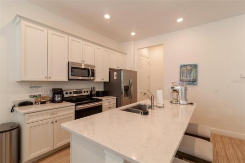 Casa en alquiler en Kissimmee, Florida, 3 dormitorios, 168.9 m2 № 1917169 - foto 3