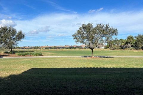 Condo in Bradenton, Florida, 2 bedrooms  № 1915950 - photo 12