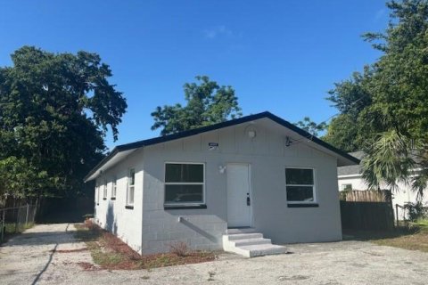 Immobilier commercial à vendre à Orlando, Floride: 4 chambres, 107.02 m2 № 1905834 - photo 10