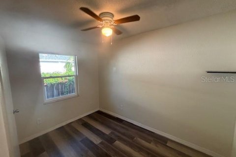 Immobilier commercial à vendre à Orlando, Floride: 4 chambres, 107.02 m2 № 1905834 - photo 18