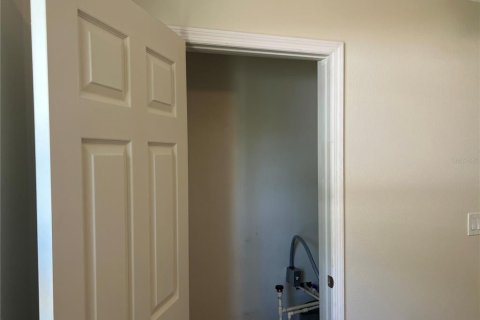 Immobilier commercial à vendre à Orlando, Floride: 4 chambres, 107.02 m2 № 1905834 - photo 8