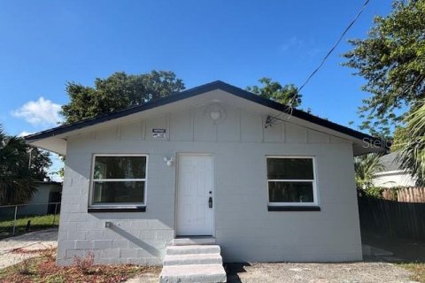 Immobilier commercial à vendre à Orlando, Floride: 4 chambres, 107.02 m2 № 1905834 - photo 11