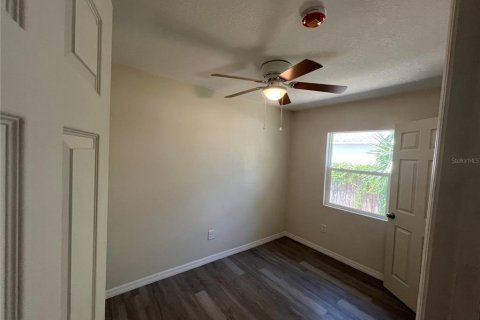 Immobilier commercial à vendre à Orlando, Floride: 4 chambres, 107.02 m2 № 1905834 - photo 7