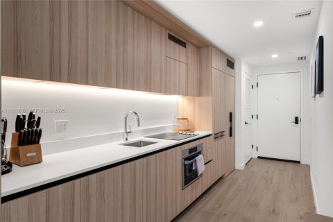 Снять в аренду кондоминиум в Майами, Флорида 2 спальни, № 1992520 - фото 13