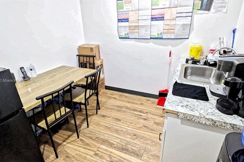 Immobilier commercial à vendre à Hollywood, Floride № 1961400 - photo 22