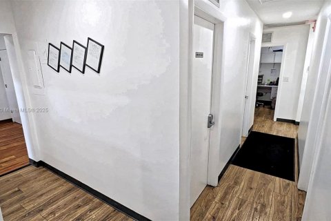 Immobilier commercial à vendre à Hollywood, Floride № 1961400 - photo 14