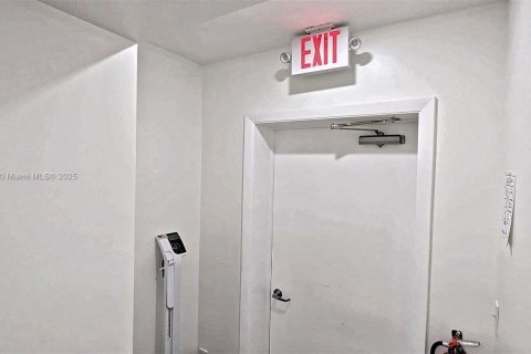 Immobilier commercial à vendre à Hollywood, Floride № 1961400 - photo 29