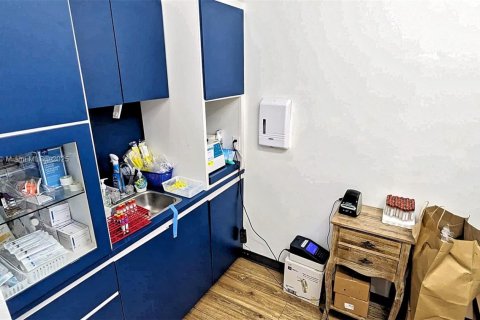 Immobilier commercial à vendre à Hollywood, Floride № 1961400 - photo 19