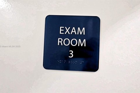 Immobilier commercial à vendre à Hollywood, Floride № 1961400 - photo 16