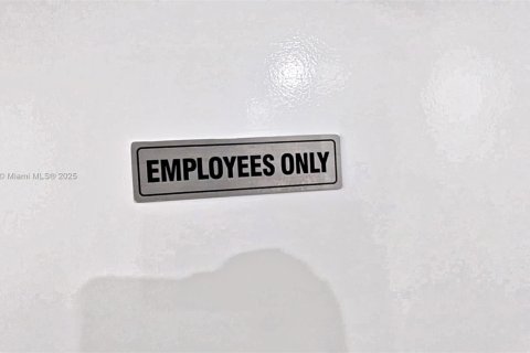 Immobilier commercial à vendre à Hollywood, Floride № 1961400 - photo 20