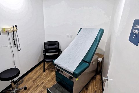 Immobilier commercial à vendre à Hollywood, Floride № 1961400 - photo 24