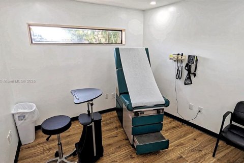 Immobilier commercial à vendre à Hollywood, Floride № 1961400 - photo 27