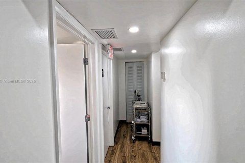 Immobilier commercial à vendre à Hollywood, Floride № 1961400 - photo 30