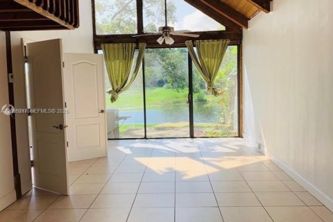 Copropriété à vendre à Plantation, Floride: 3 chambres, 163.14 m2 № 2171427 - photo 13