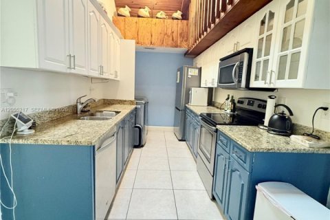 Copropriété à vendre à Plantation, Floride: 3 chambres, 163.14 m2 № 2171427 - photo 11