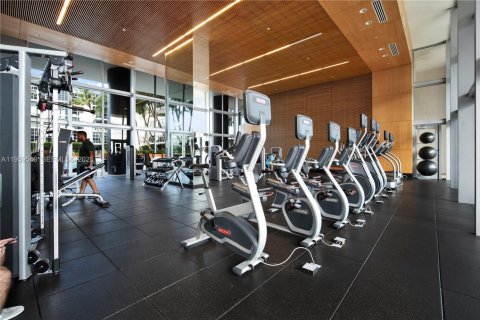 Купить кондоминиум в Майами, Флорида 2 комнаты, 190.26м2, № 2025409 - фото 24