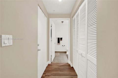 Купить кондоминиум в Майами, Флорида 2 комнаты, 190.26м2, № 2025409 - фото 17