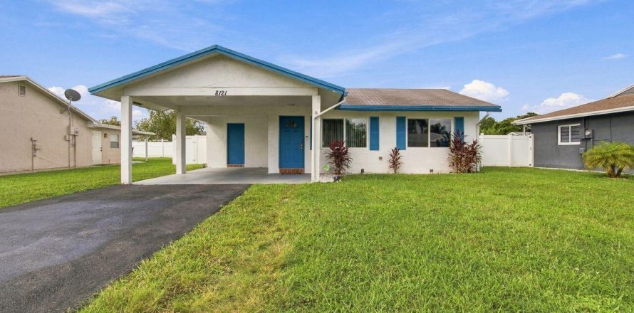 Villa ou maison à Tamarac, Floride 2 chambres, 126.9 m2 № 2433905