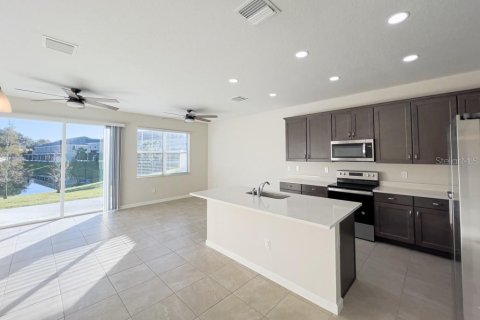 Touwnhouse à louer à Riverview, Floride: 3 chambres, 165.09 m2 № 1898450 - photo 11