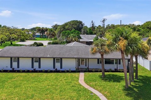 House in Ormond Beach, Florida 4 bedrooms, 205.04 sq.m. № 2210102 - photo 2