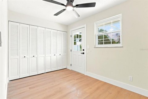 House in Ormond Beach, Florida 4 bedrooms, 205.04 sq.m. № 2210102 - photo 23