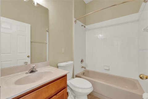 House in Lake Mary, Florida 3 bedrooms, 189.71 sq.m. № 1911110 - photo 19