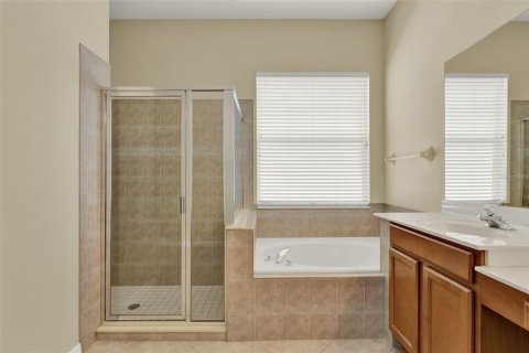 House in Lake Mary, Florida 3 bedrooms, 189.71 sq.m. № 1911110 - photo 16