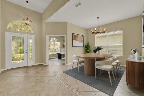 House in Lake Mary, Florida 3 bedrooms, 189.71 sq.m. № 1911110 - photo 3