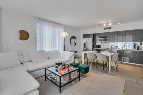 Купить кондоминиум в Майами, Флорида 2 спальни, 94.39м2, № 1852294 - фото 1