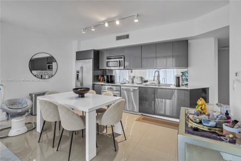 Купить кондоминиум в Майами, Флорида 2 спальни, 94.39м2, № 1852294 - фото 6