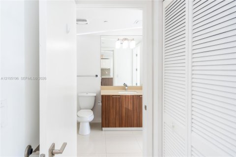 Купить кондоминиум в Дорал, Флорида 2 спальни, 88.26м2, № 2412986 - фото 22