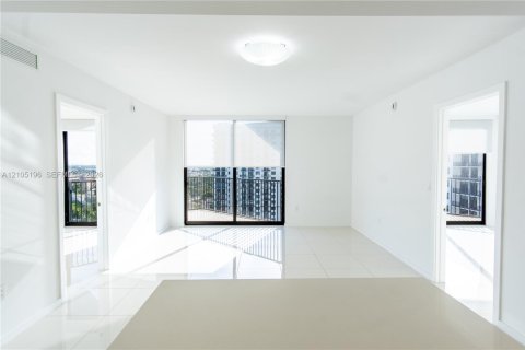 Купить кондоминиум в Дорал, Флорида 2 спальни, 88.26м2, № 2412986 - фото 11