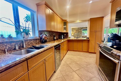 Снять в аренду виллу или дом в Майами, Флорида 3 спальни, 146.97м2, № 2005238 - фото 11